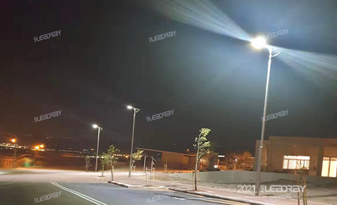 مصباح شارع LED يعمل بالطاقة الشمسية مدمج بالكامل مع مستشعر، بقدرة 80 واط من الألومنيوم الخارجي مقاوم للماء IP65 بقدرة 40 واط و50 واط و60 واط و80 واط و120 واط