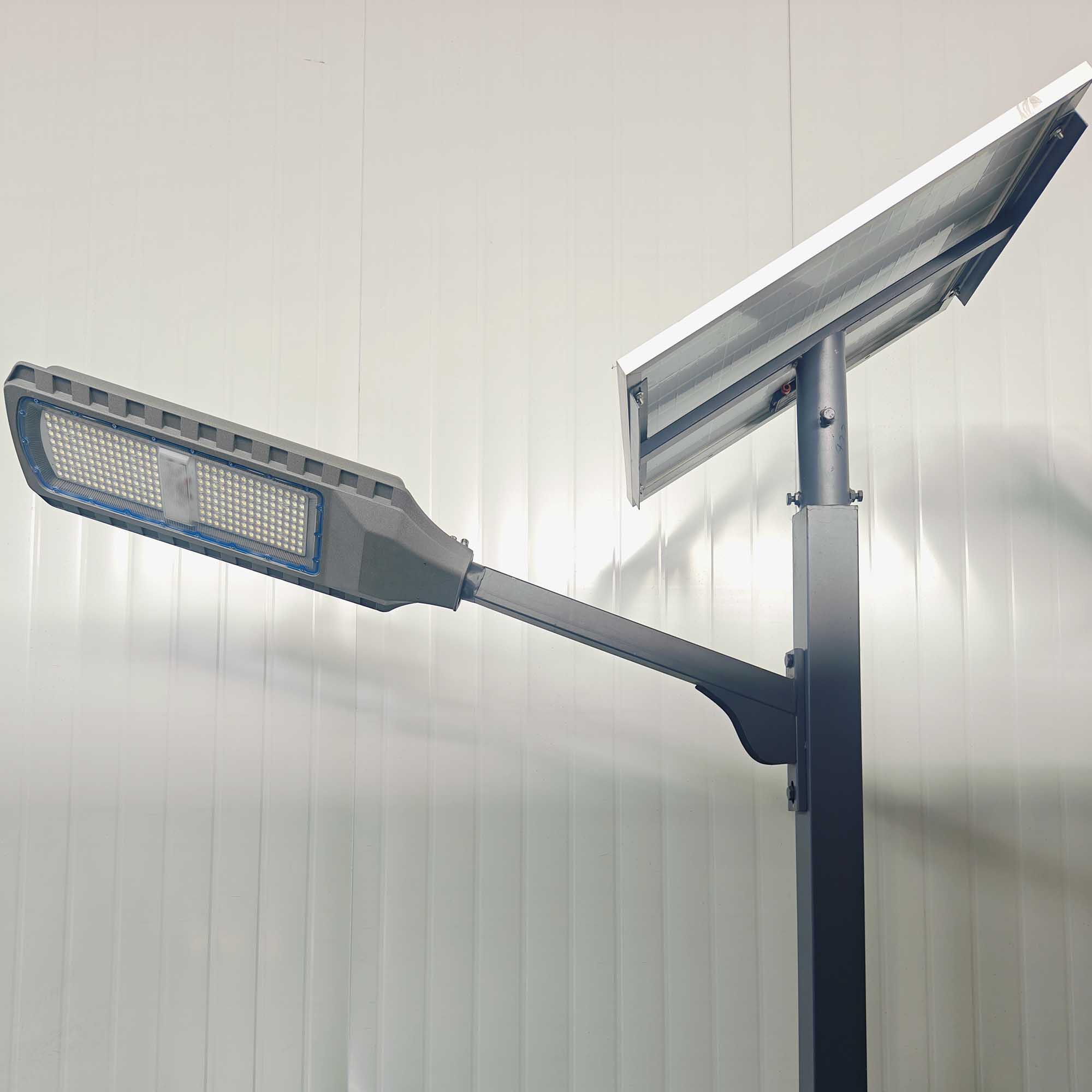 Split Solar Street Light