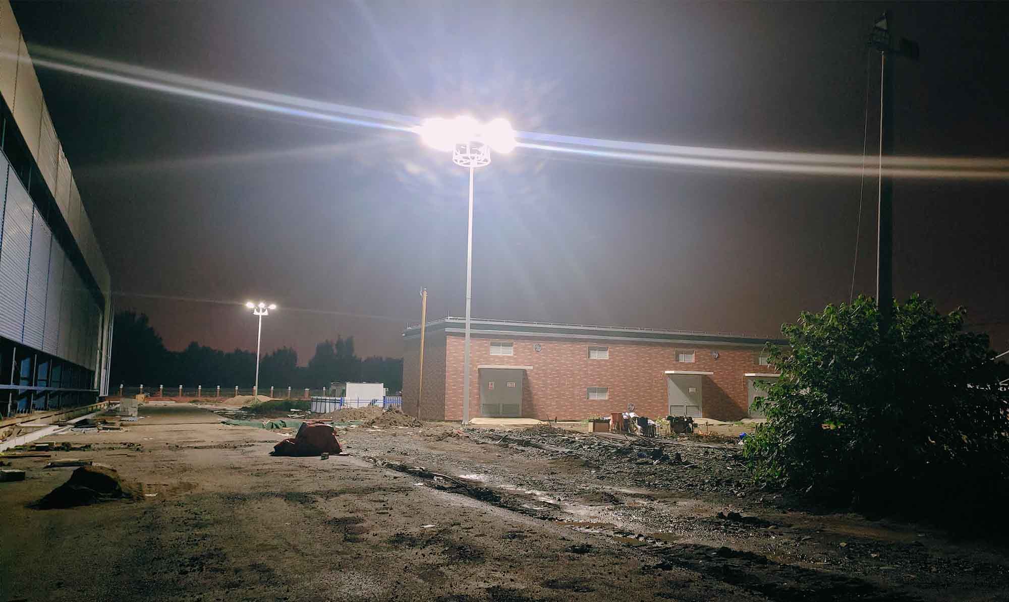 Large scale uniform illumination